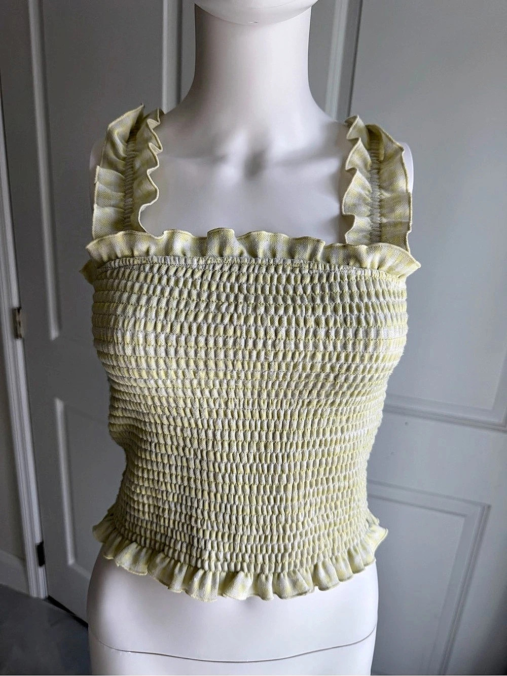Vero Moda Smocked Ruffle Crop Top
